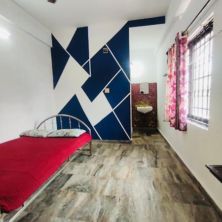 Omega Tourist Home Thrissur Kültér fotó
