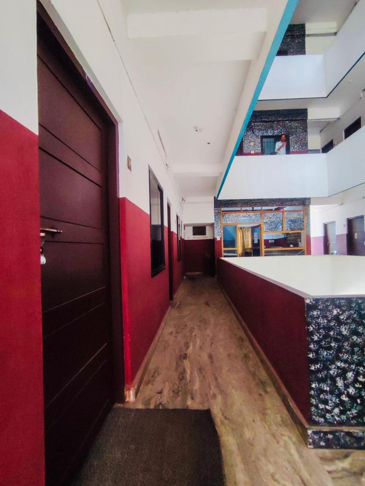 Omega Tourist Home Thrissur Kültér fotó